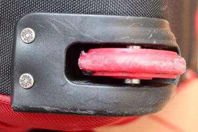 Nýt z vnější strany - přípěrná hlava